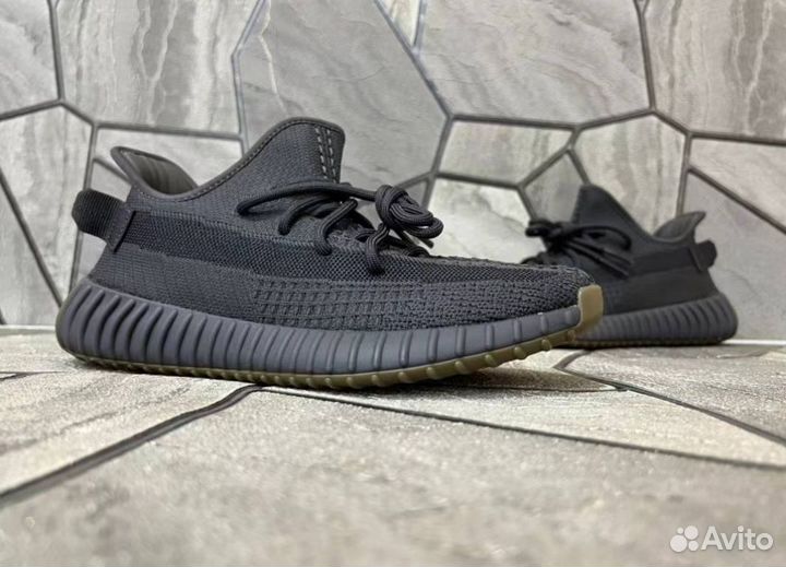 Кроссовки мужские yezzy boost 350