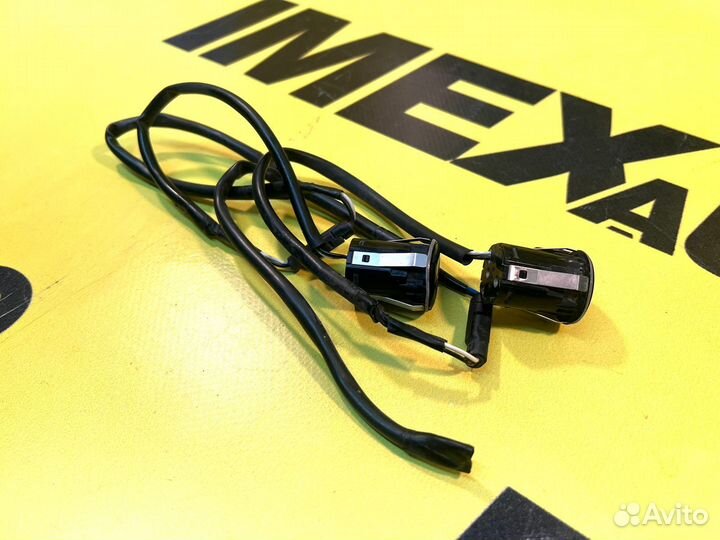 Датчик парковки передний Toyota Avensis 2 AZT250