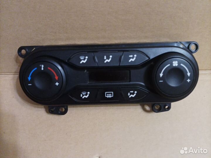 Блок управления отопителя Веста без кондиционера