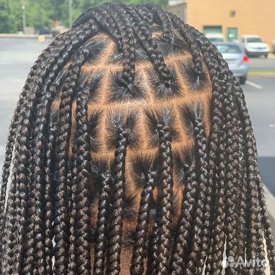 Плетение африканских и французских косичек