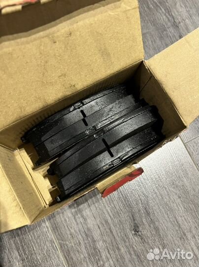 Тормозные колодки TRW GDB894