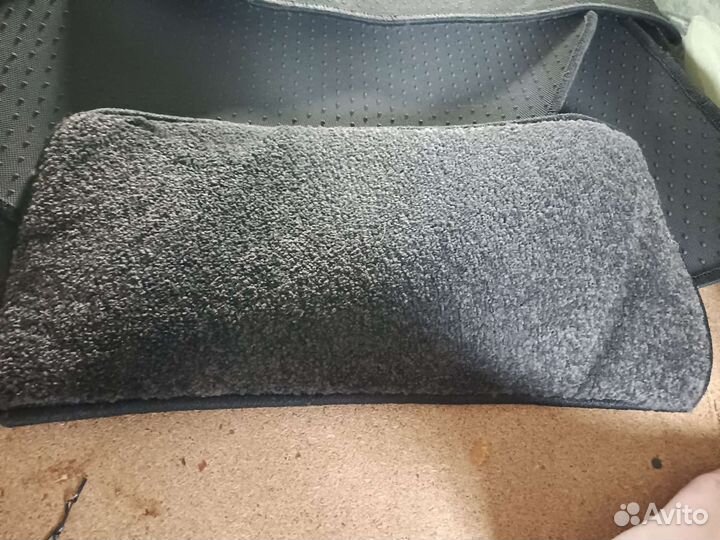 Коврика для Camry 30