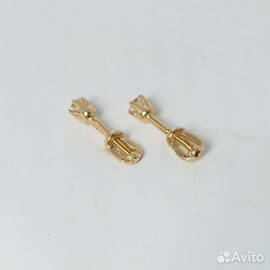 Золотые серьги с бриллиантами