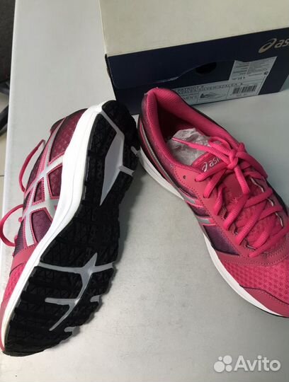 Кроссовки asics