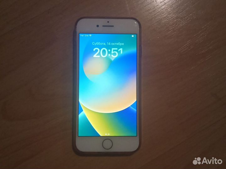 iPhone 8, 64 ГБ