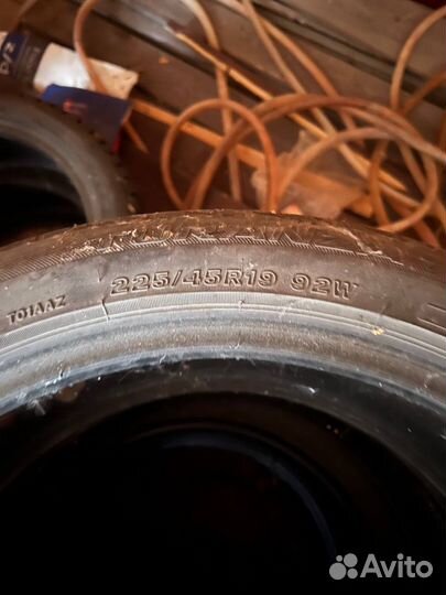 Bridgestone Potenza RE001 Adrenalin 225/45 R19