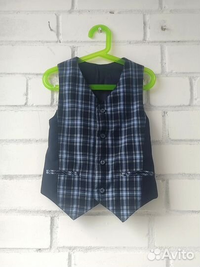 Жилетка для мальчика школьная