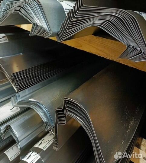 Кузовной порог Toyota Vitz (P10)