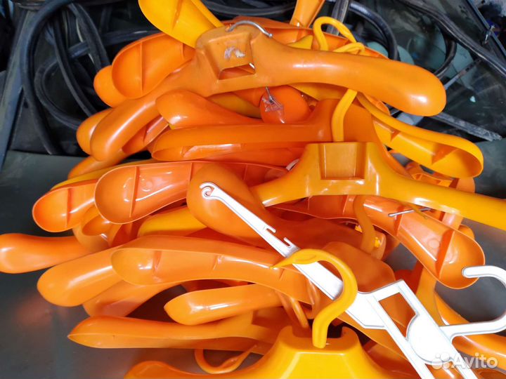 Вешалки плечики