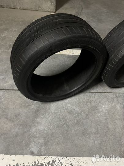 Michelin Pilot Sport 4 245/40 R19 98