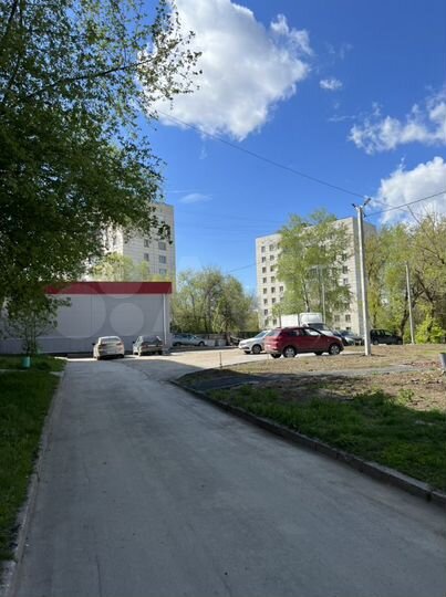 Комната 13 м² в 3-к., 1/4 эт.