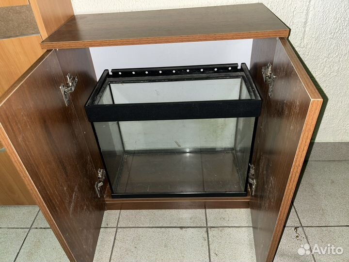 Аквариум и тумба