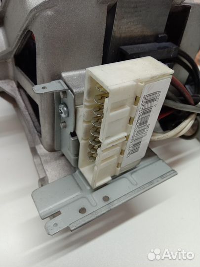 Двигатель стиральной машины Samsung 8 контактов