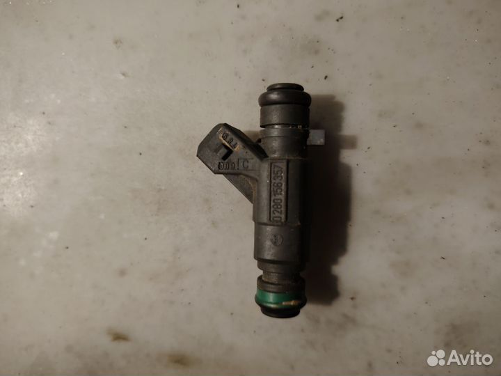Форсунка топливная Bosch 0280156357 Peugeot 206