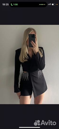 Женский короткий комбинезон