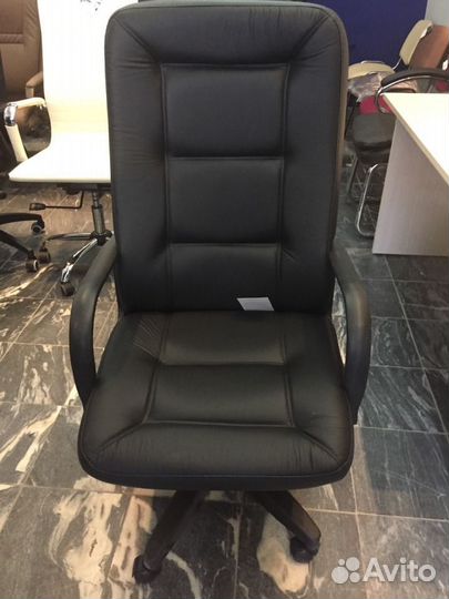Компьютерное, офисное кресло Сенатор