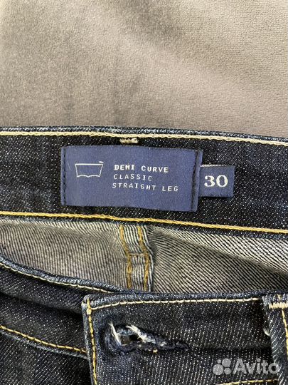 Джинсы женские levis 46