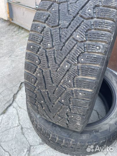 Pirelli Ice Zero 235/50 R18