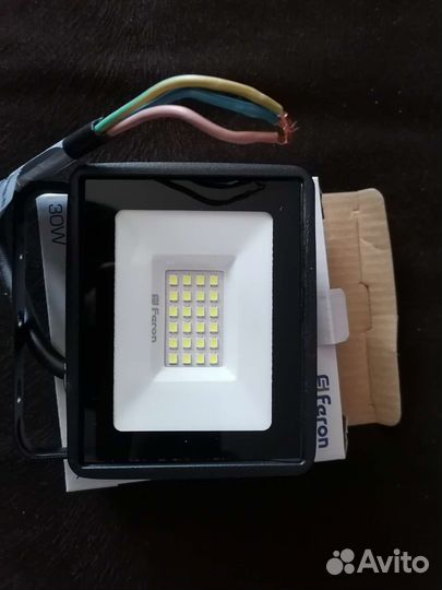 Светодиодный прожектор LL-920 Feron 30w 6400K