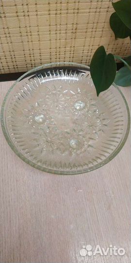 Салатник на трёх ножках СССР