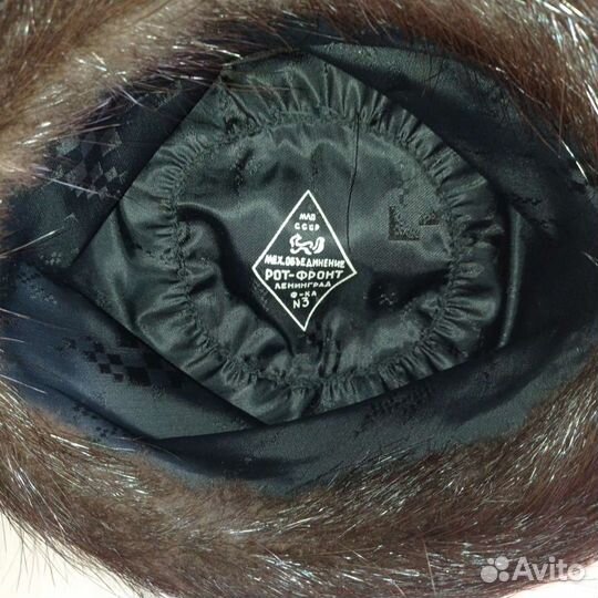 Женская шапка