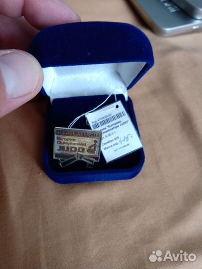 Серебряный значок чемпионат мира по дзюдо