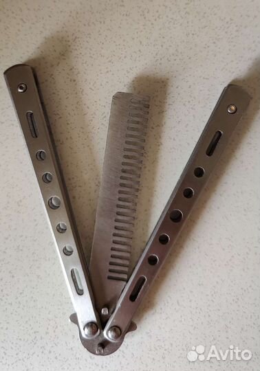 Нож бабочка расческа