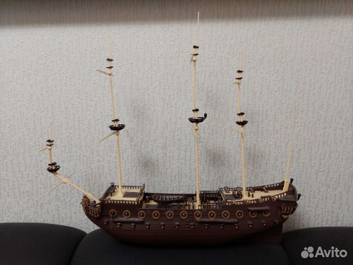 Модель корабля 