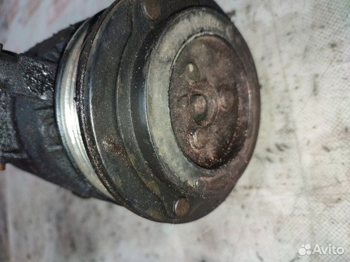 Компрессор кондиционера Ford Focus CB8 iqdb 2016