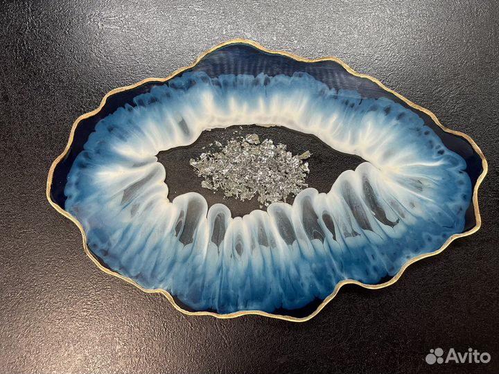 Тарелка из эпоксидной смолы