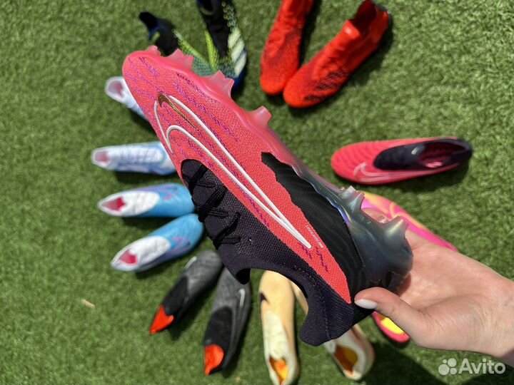 Футбольные бутсы