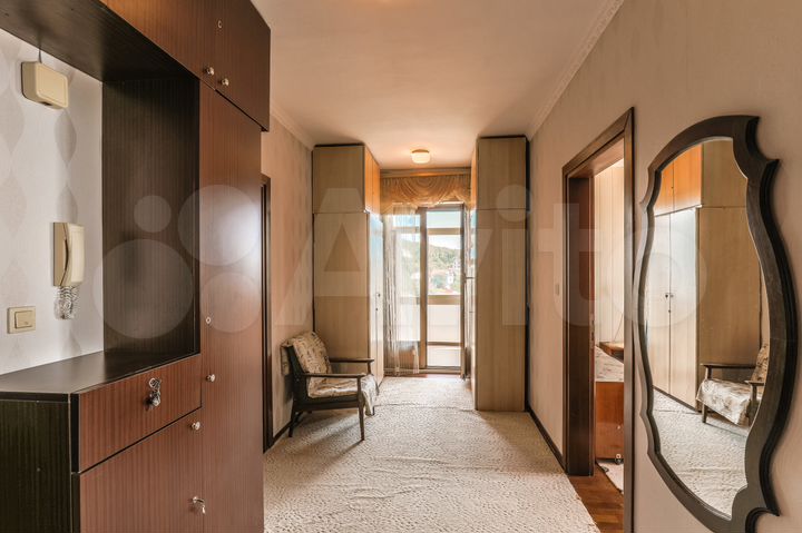 2-к. квартира, 69,7 м², 5/5 эт.