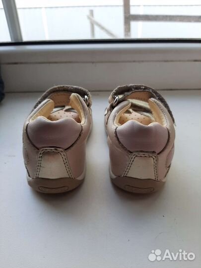 Босоножки для девочки 20