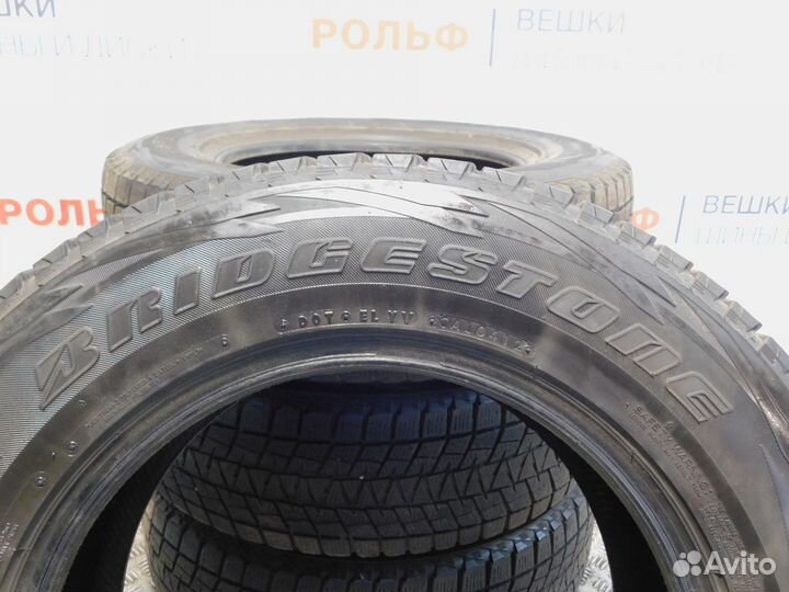 Bridgestone Blizzak DM-V1 215/70 R16