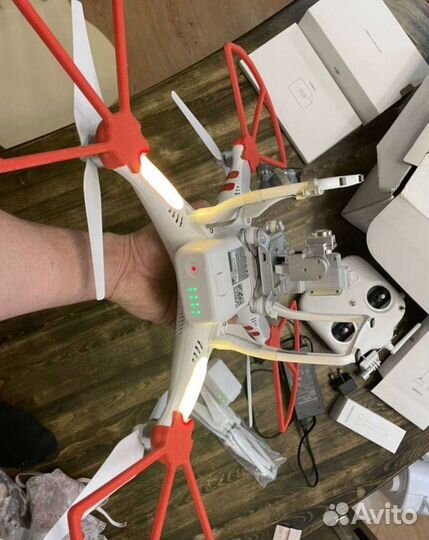 Новый квадрокоптер dji phantom 2 vision plus