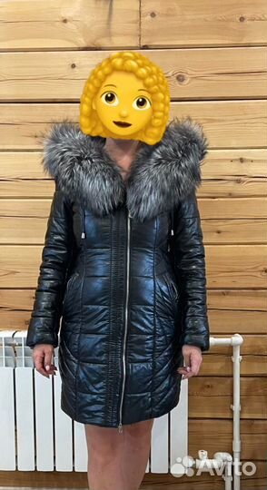 Женский кожаный пуховик