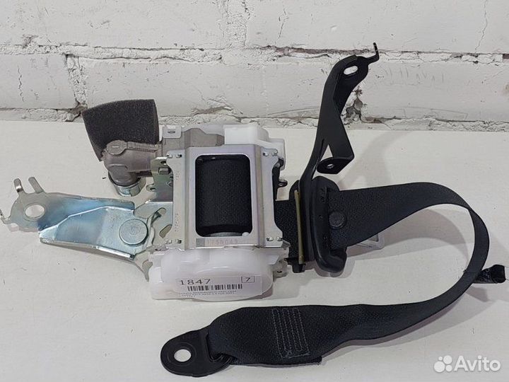 Ремень безопасности задний правый Toyota Rav4 XA50