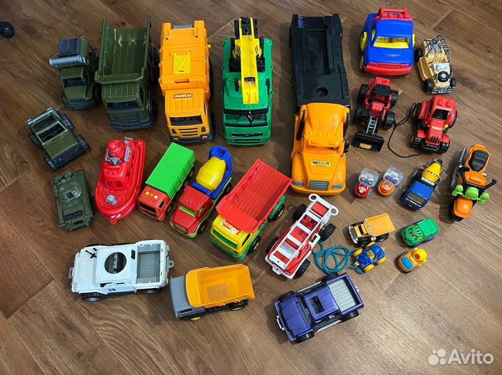 Много машин для малыша