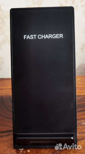 Беспроводная зарядка для iPhone