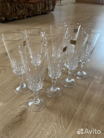 Бокалы на ножке 