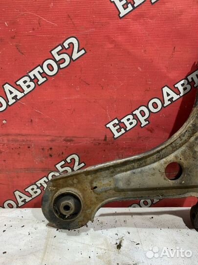 Рычаг подвески нижний передний правый Chevrolet