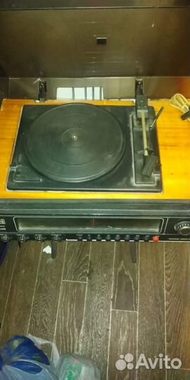 Проигрыватель винила вега-323