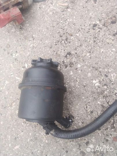 Бачок гидроусилителя Opel Vectra A 1988-1995