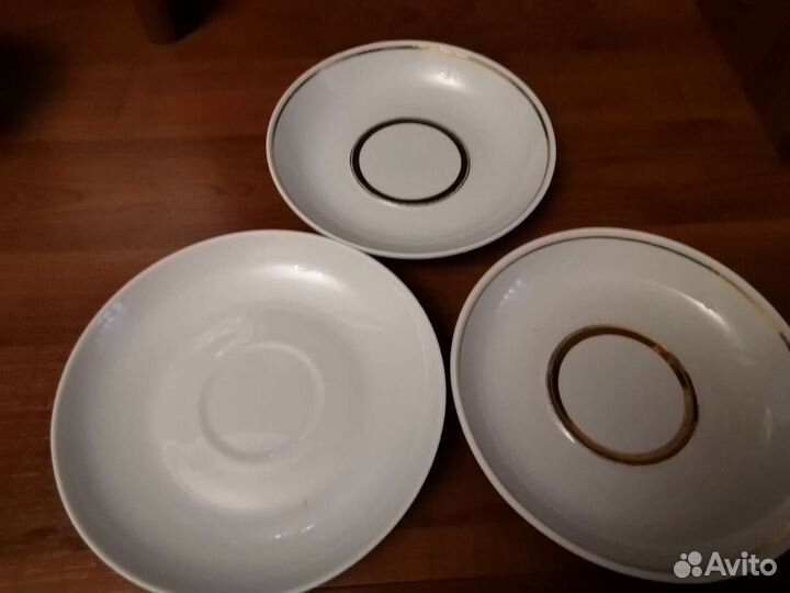 Чайные чашки, блюдца