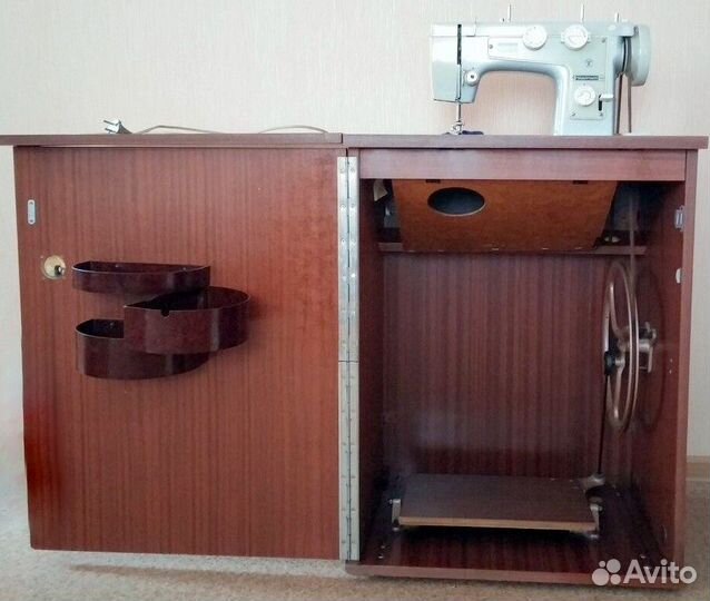 Швейная машина Подольск 142