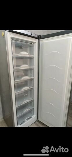 Холодильник новый