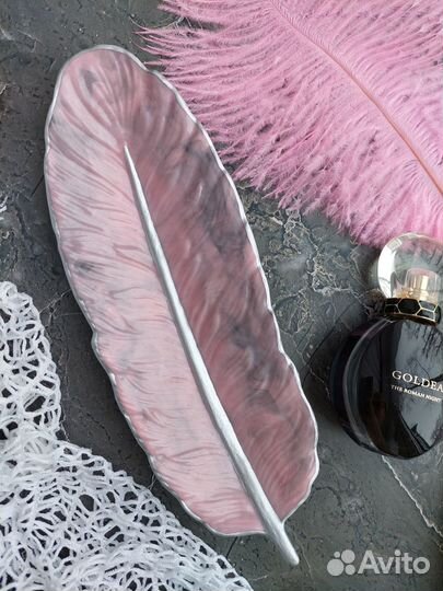 Подставка для украшений (перо) из эпоксидной смолы