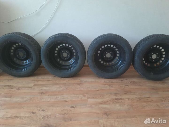 Nokian Tyres Hakkapelitta 8 205/60 R16 96T