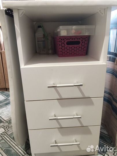 Маникюрный стол складной бу