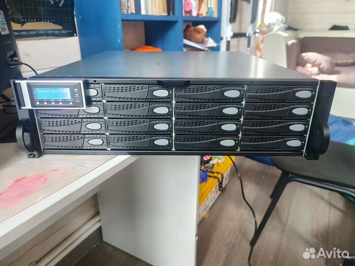 Qsan Дисковый массив P300Q-D316 iscsi-to-SAS